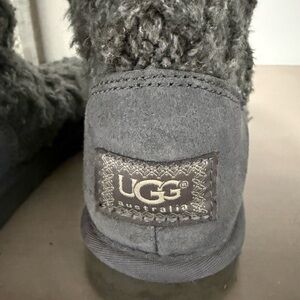 UGG Charcoal Lattice Knit Boots size 8